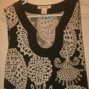 White and Black Tunic  Size XL